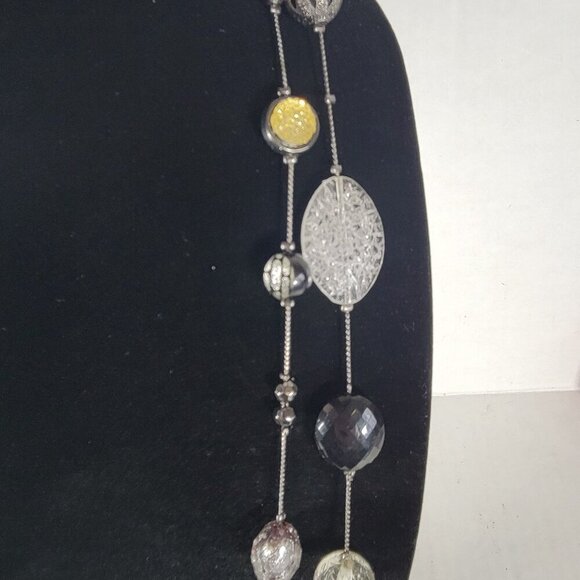 Vintage NY Multi-Layered Elegant Versatile Silver Mixed Plastic Beads Necklace - Picture 3 of 5